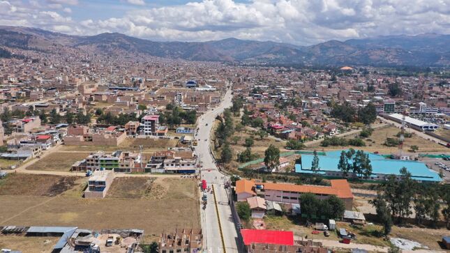 Nueva pavimentación de la Av. Industrial ayudará a la reactivación económica y cambiará la calidad de vida de familias cajamarquinas
