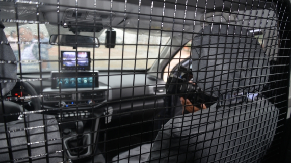 CAMIONETAS POLICIALES