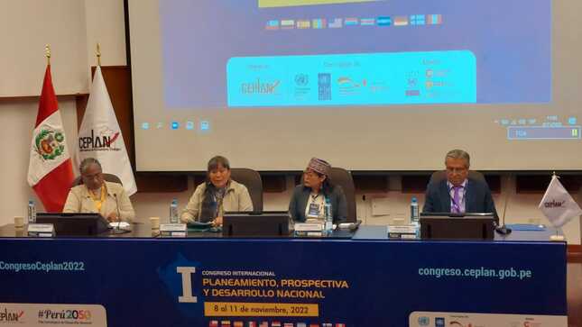 Participantes de Mesa Temática 2 - Retos del planeamiento estratégico con enfoque de género e interculturalidad en Perú