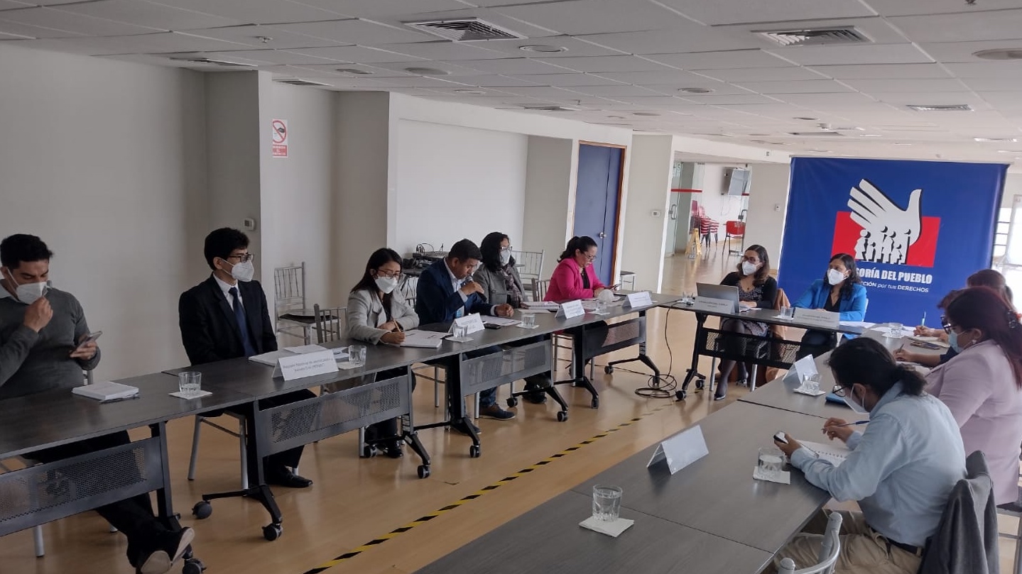 Foto de personas en reunión