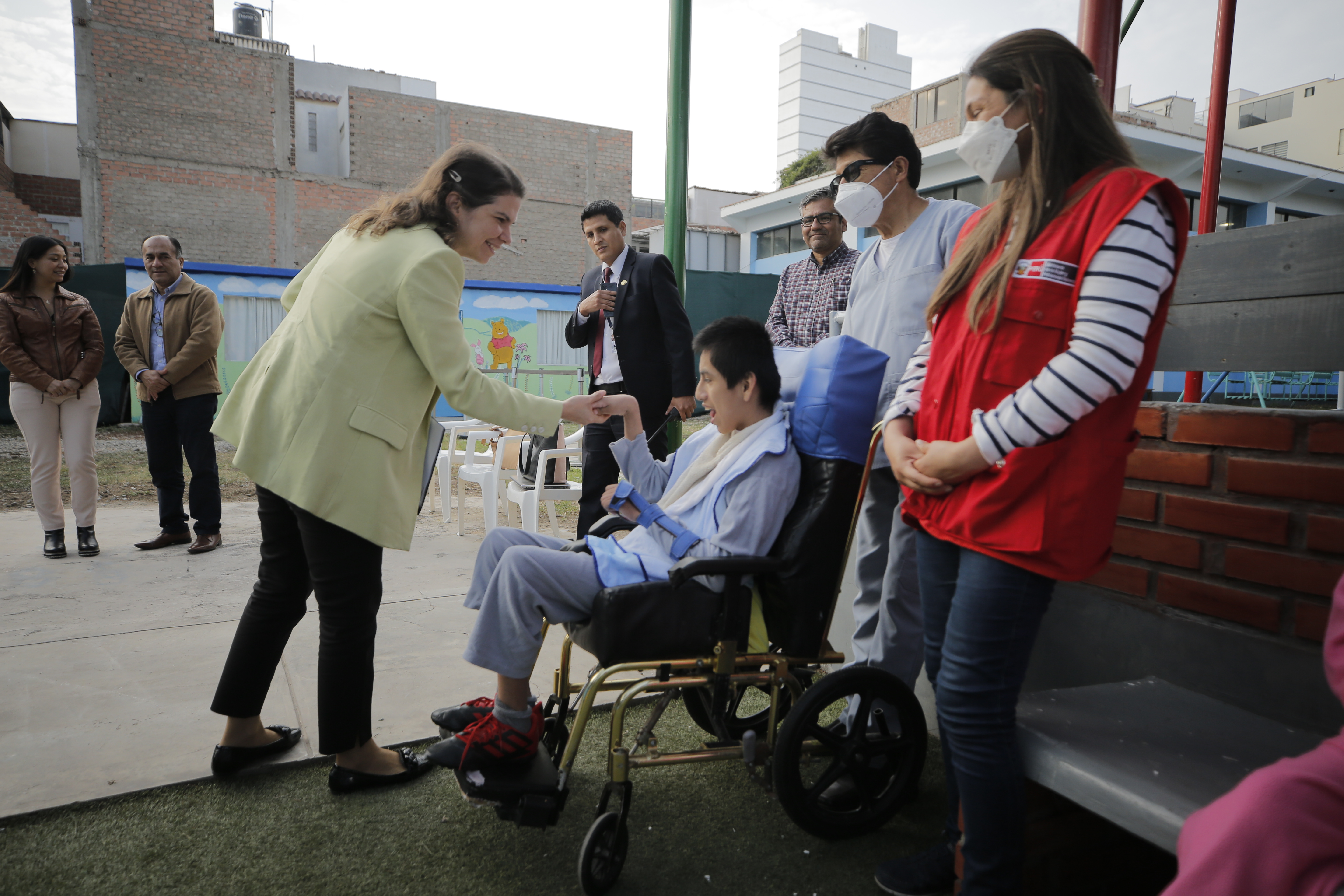 Inauguración de servicios en CAR