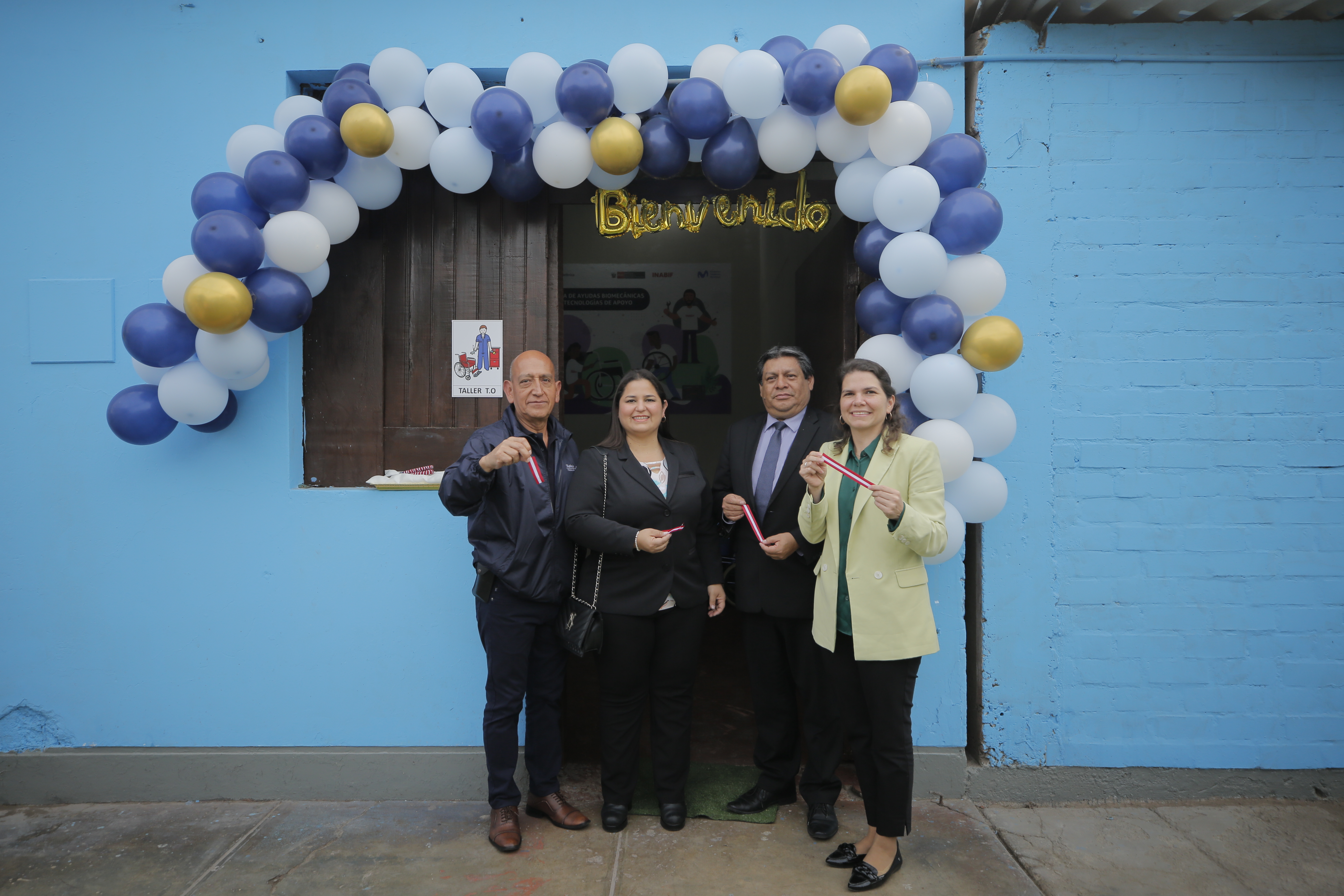 Inauguración de servicios en CAR