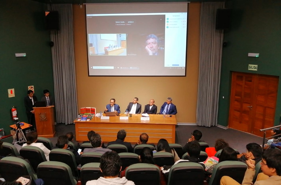 La Constitución monetaria y el derecho constitucional desde una perspectiva liberteña abordó en conferencia el CEC en Trujillo.