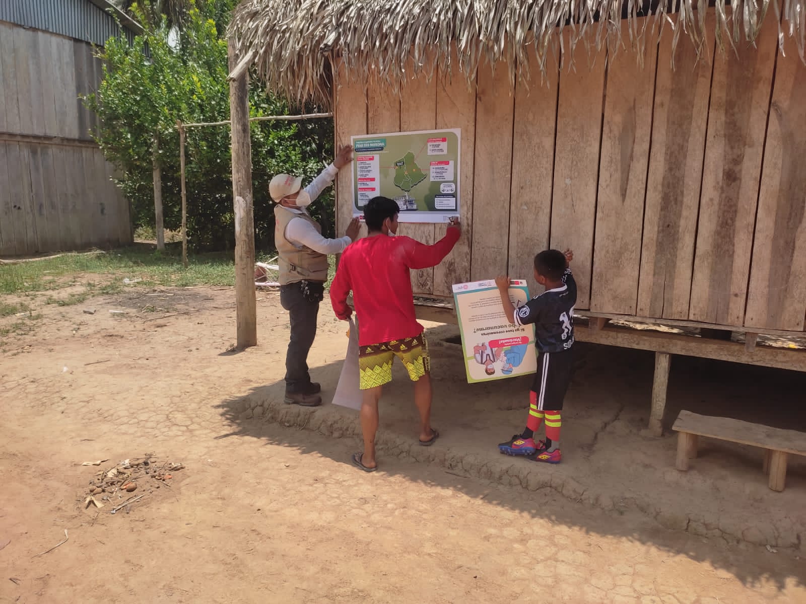 Ucayali: Comunidades nativas de Loreto, Ucayali y Puno recibieron servicios en su lengua materna y con respeto a sus costumbres