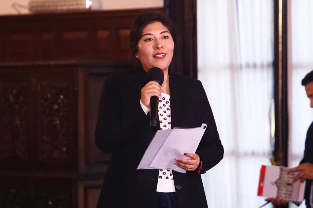 Ministra de Cultura participó de la promulgación de la autógrafa de la Ley que declara a Manko Inka como precursor y héroe nacional
