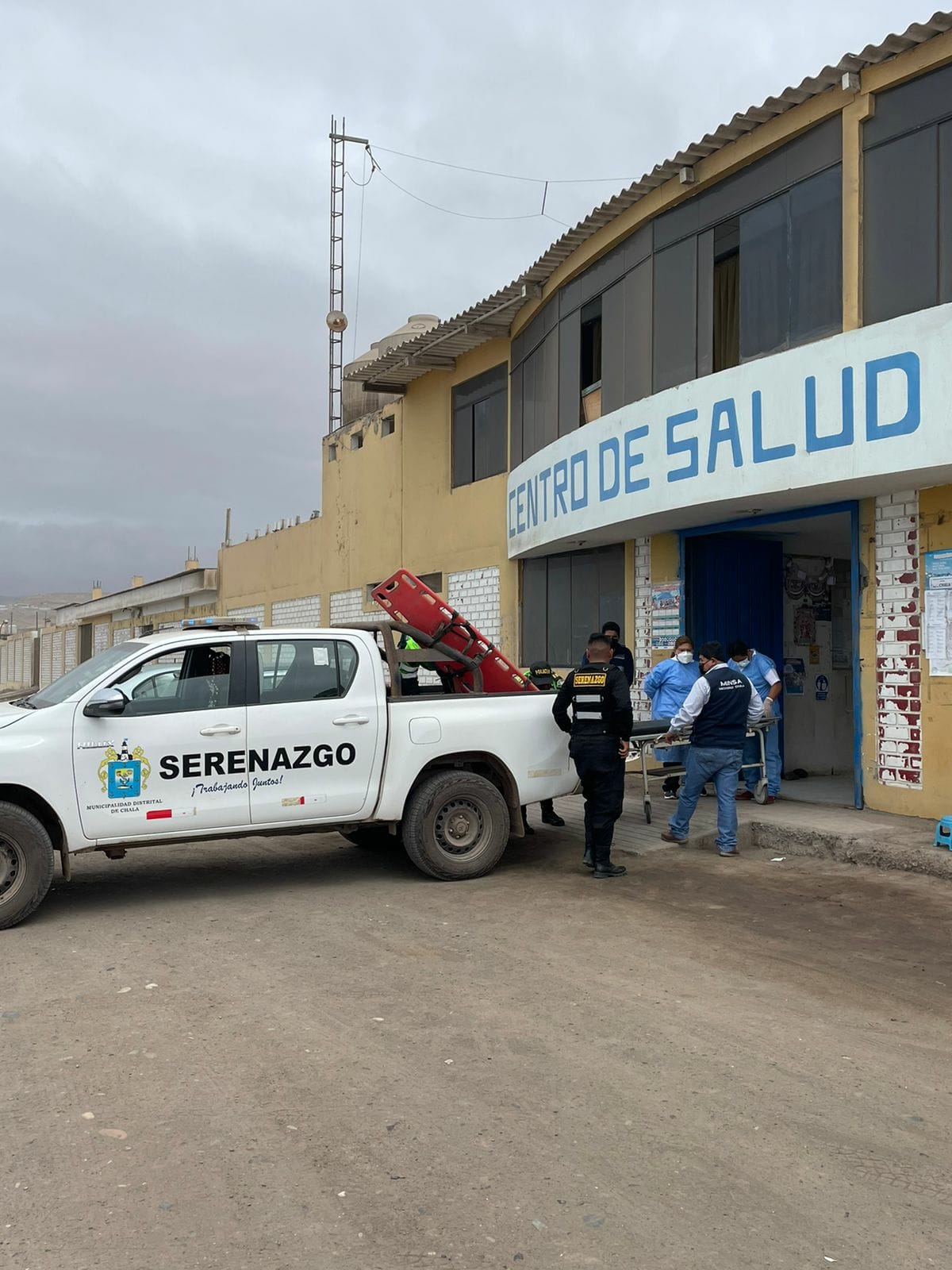 El cuerpo de Serenazgo  llegó al lugar de inmediato y se trasladó al centro de salud en labor conjunta con la Policía Nacional del Perú de la comisaría de Chala. 