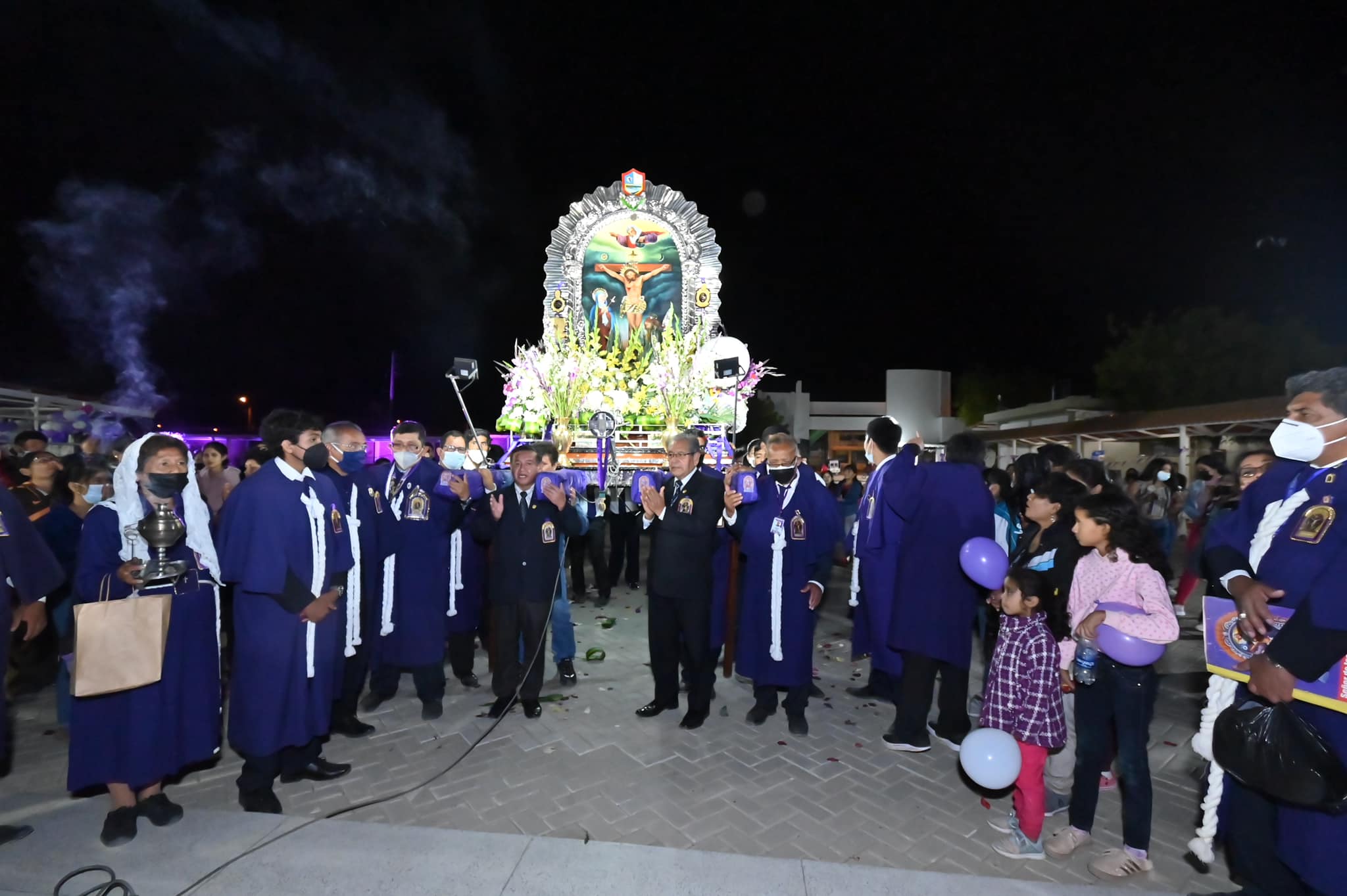 Sagrada Imagen del Señor de los Milagros llega a la Universidad Nacional de Frontera