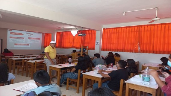 Centro de Empleo brinda servicio ABE y CUL en Instituto Hermanos Cárcamo de Paita