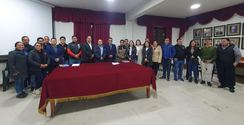 Primera reunión de coordinación de comisiones de transferencia en la Municipalidad Provincial de Chachapoyas