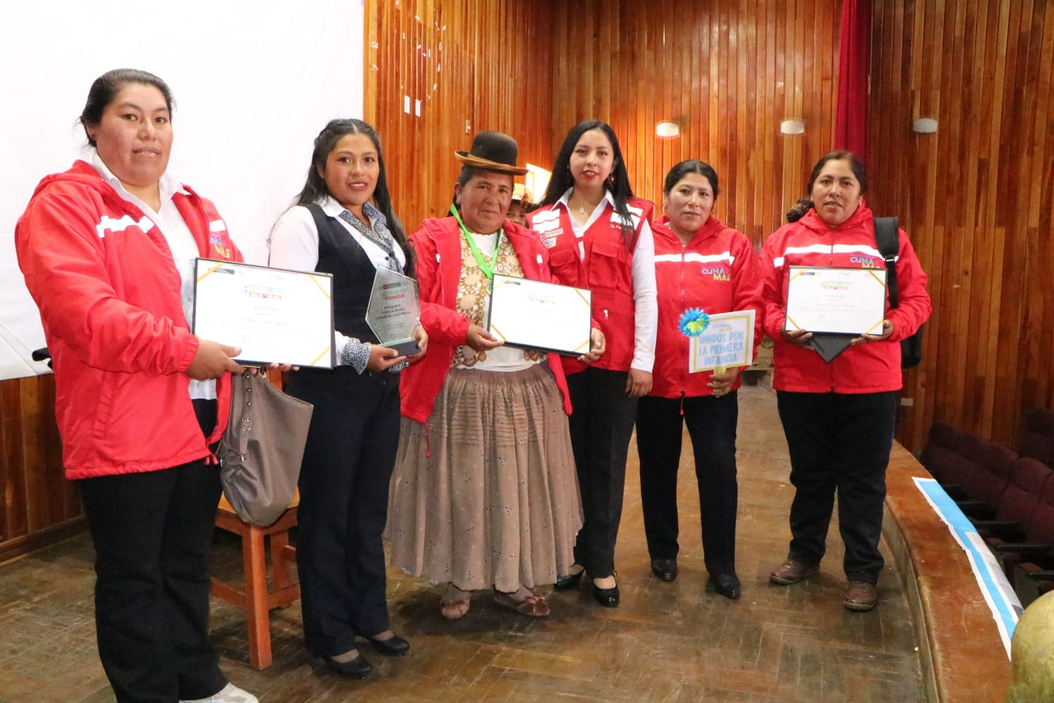 Reconocimiento a comités de gestión y consejos de vigilancia - Puno