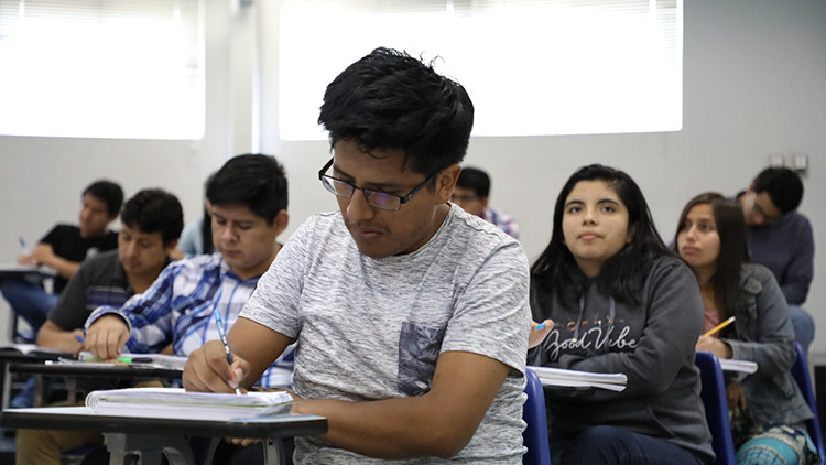 CEU 2023: 297 seleccionados para examen de admisión del 17 de diciembre