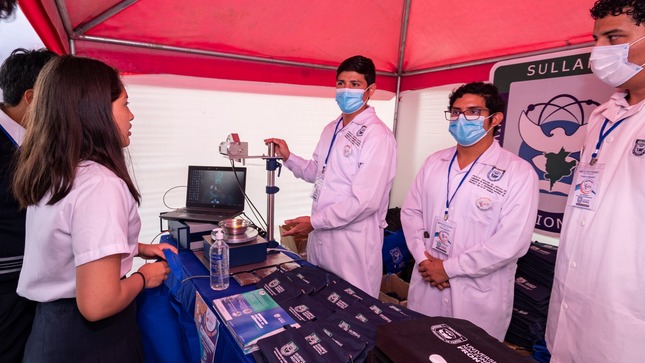 UNF participa en I Encuentro de Clubes de Ciencia y Tecnología Sullana 2022