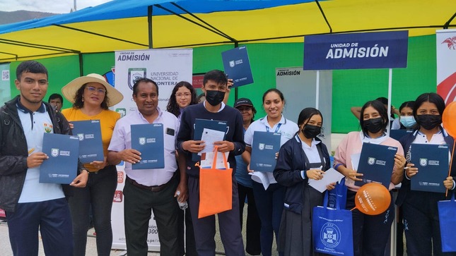 UNF participa en Feria Vocacional en Paimas - Ayabaca