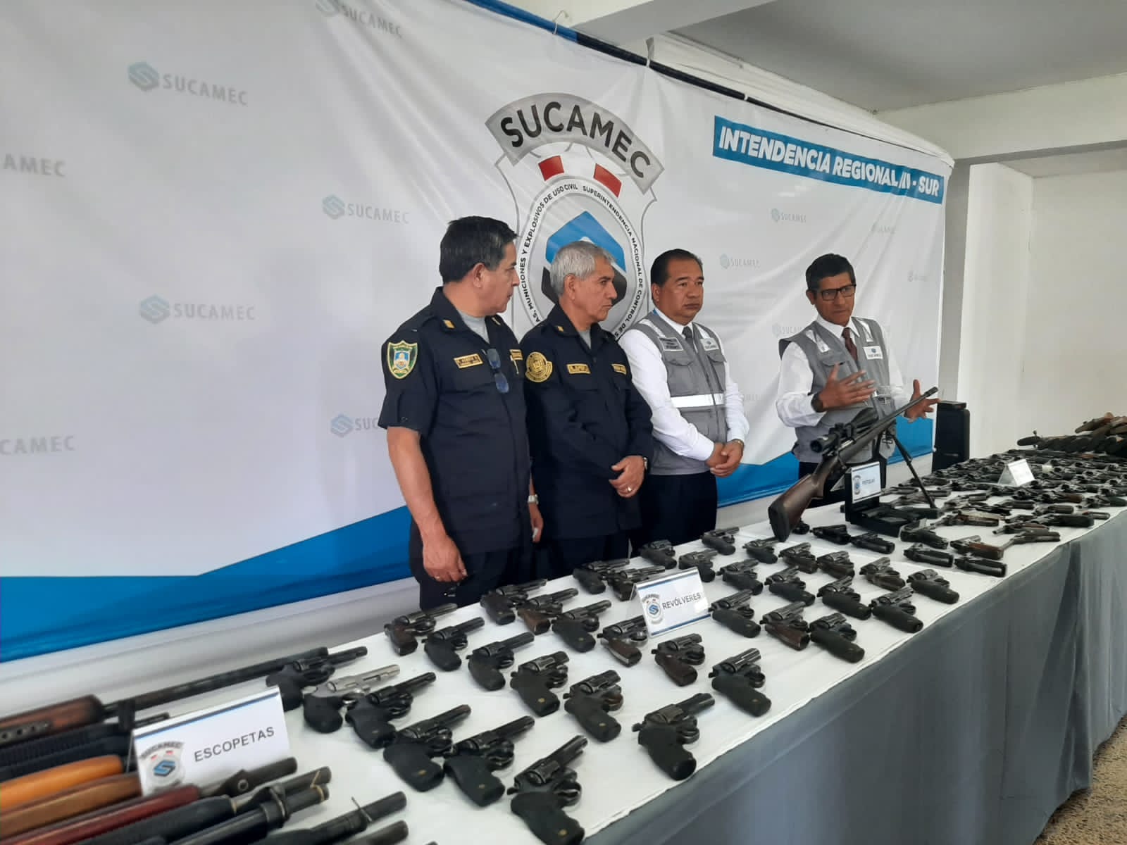 Se trata de 665 revólveres, 126 escopetas, 96 pistolas y 3 carabinas que ahora están internadas en los almacenes de la Sucamec en la región.