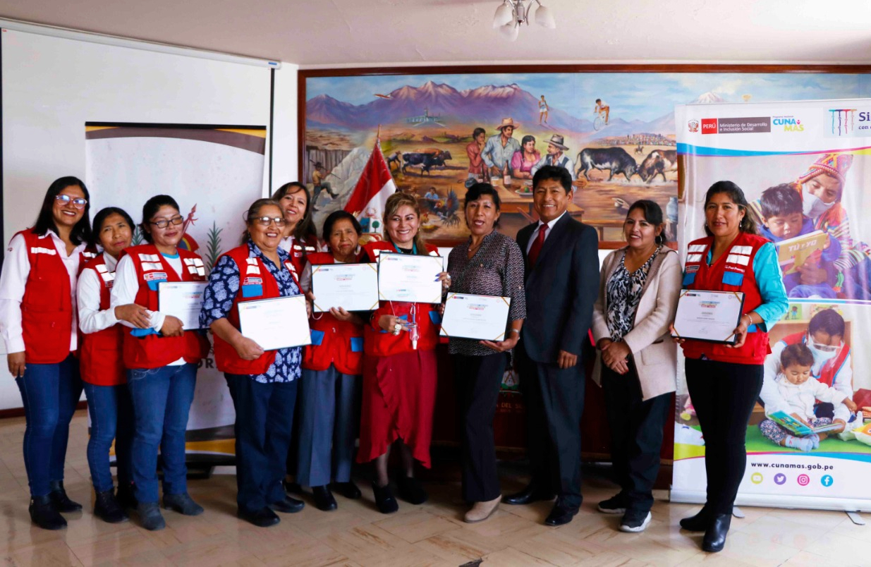 Reconocimiento a comités de gestión y consejos de vigilancia - Arequipa