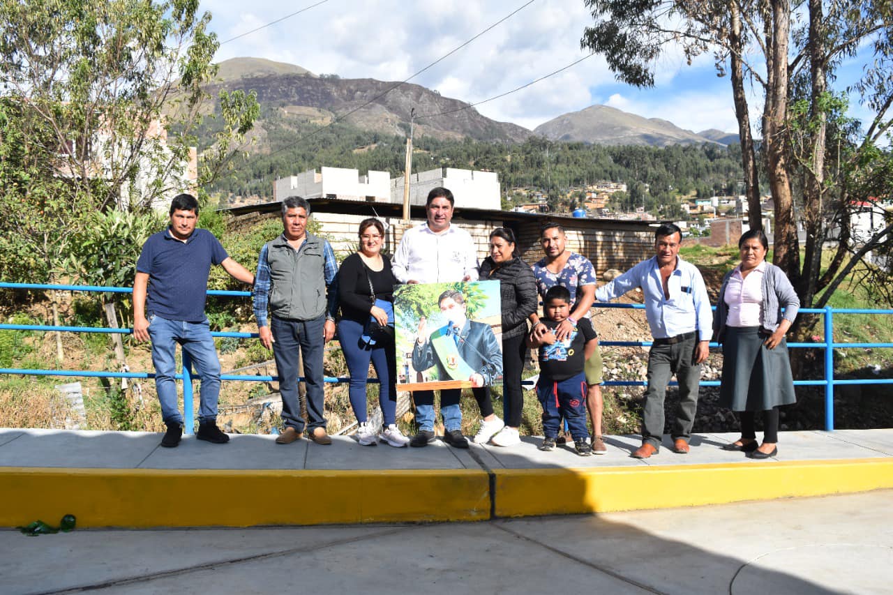 Mejoramos la calidad de vida con pistas y veredas en nuestra ciudad