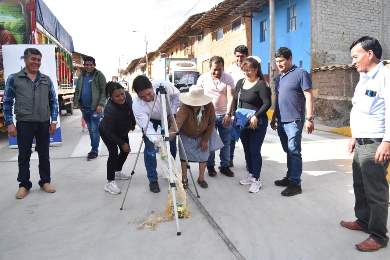 Mejoramos la calidad de vida con pistas y veredas en nuestra ciudad