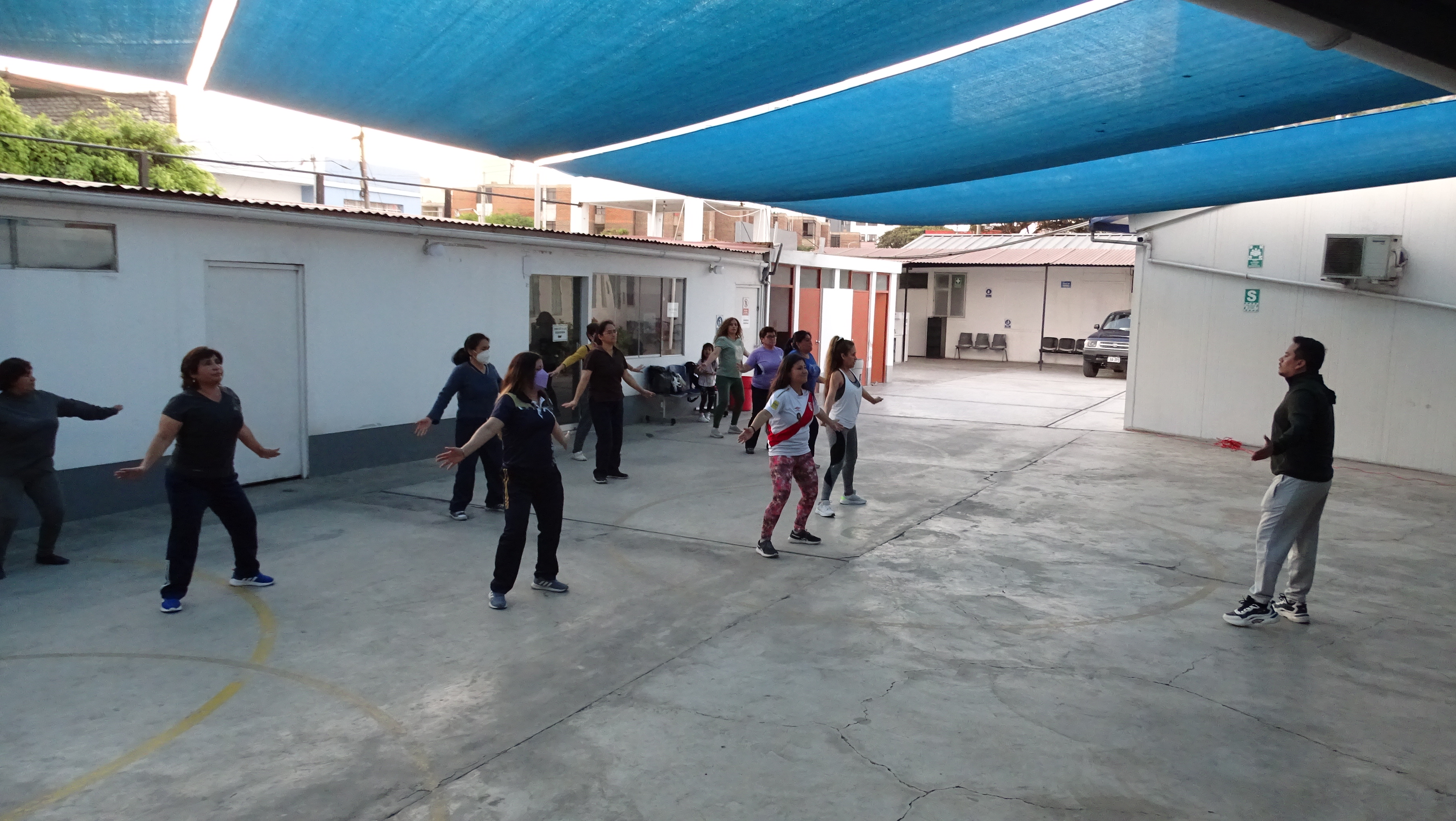 Se llevó a cabo en la sede de UGEL 03 TNO los talleres de danzas peruanas y ritmos latinos en el marco del proyecto "Docentes emocionalmente fortalecidos, estudiantes seguros", donde participaron activamente docentes y directivos de las IIEE públicas de nuestra jurisdicción.