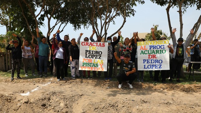 Inauguramos pistas y veredas en la asociación de vivienda Acuario de Oquendo