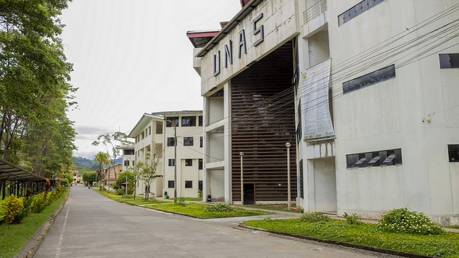 La Universidad Nacional Agraria de la Selva cuenta con una infraestructura moderna