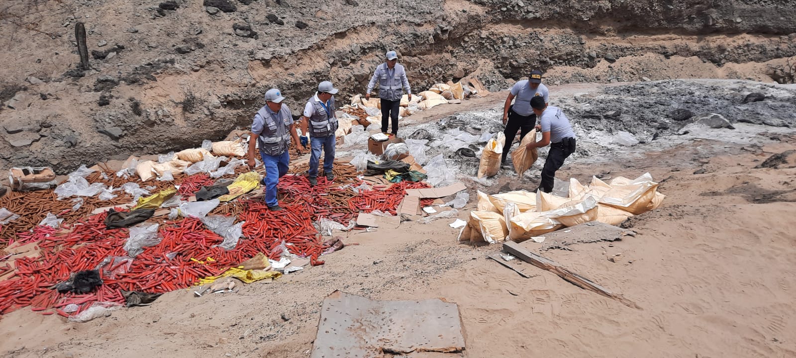 Sucamec destruyó más de 8 toneladas de explosivos de procedencia ilegal en La Libertad