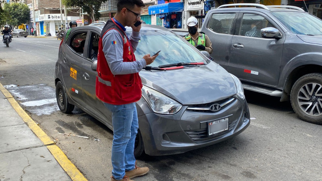 El Servicio de Administración Tributaria de Piura (SAT Piura) internó en su cochera dieciséis vehículos, cuyos propietarios mantienen deudas tributarias y no tributarias en ejecución coactiva.