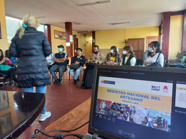 Nuevos artesanos de la provincia de Barranca inscritos al registro nacional del artesano