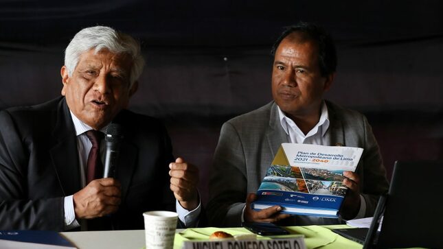 Participantes del simulacro de emergencia.