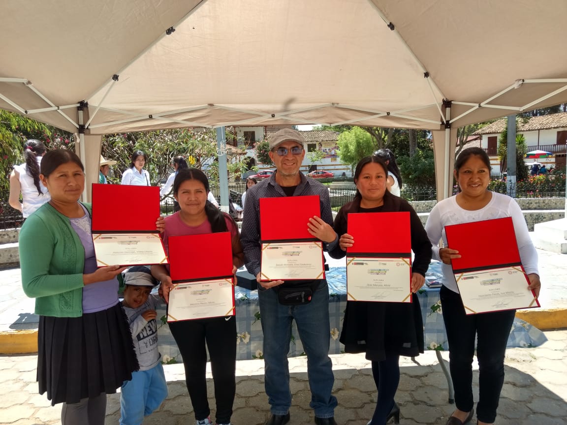 Reconocimiento a comités de gestión y consejos de vigilancia CAJAMARCA