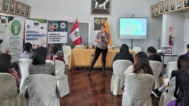 Con éxito se realizó el Taller Vivencial "Poder Femenino" en la comuna huaralina