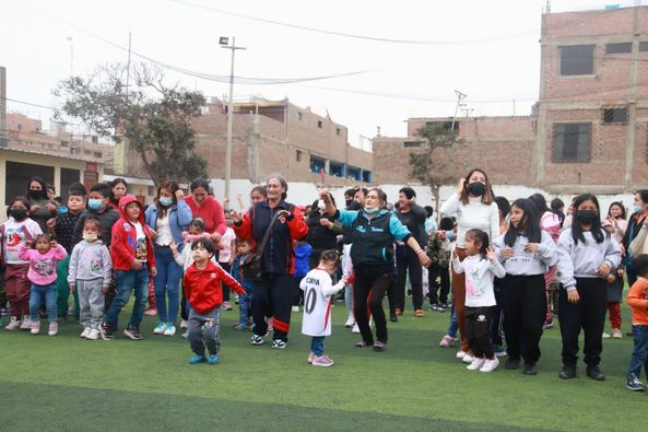 Subgerencia de Programas Sociales agasaja a comités de Vasos de Leche