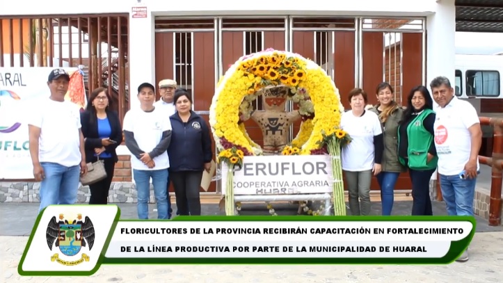 Floricultores de la Provincia de Huaral, quienes nos representaron a nivel nacional en el “II Desfile Alegórico Floral de la floricultura nacional” 