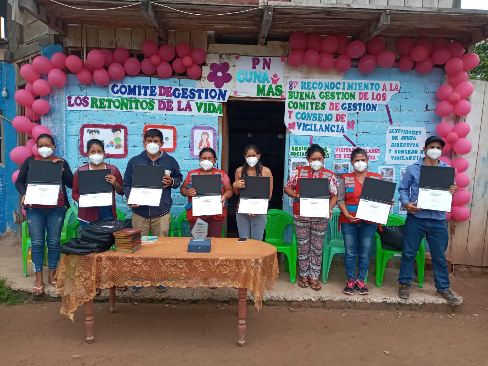 Reconocimiento a comités de gestión y consejos de vigilancia - LOS RETOÑITOS DE LA VIDA