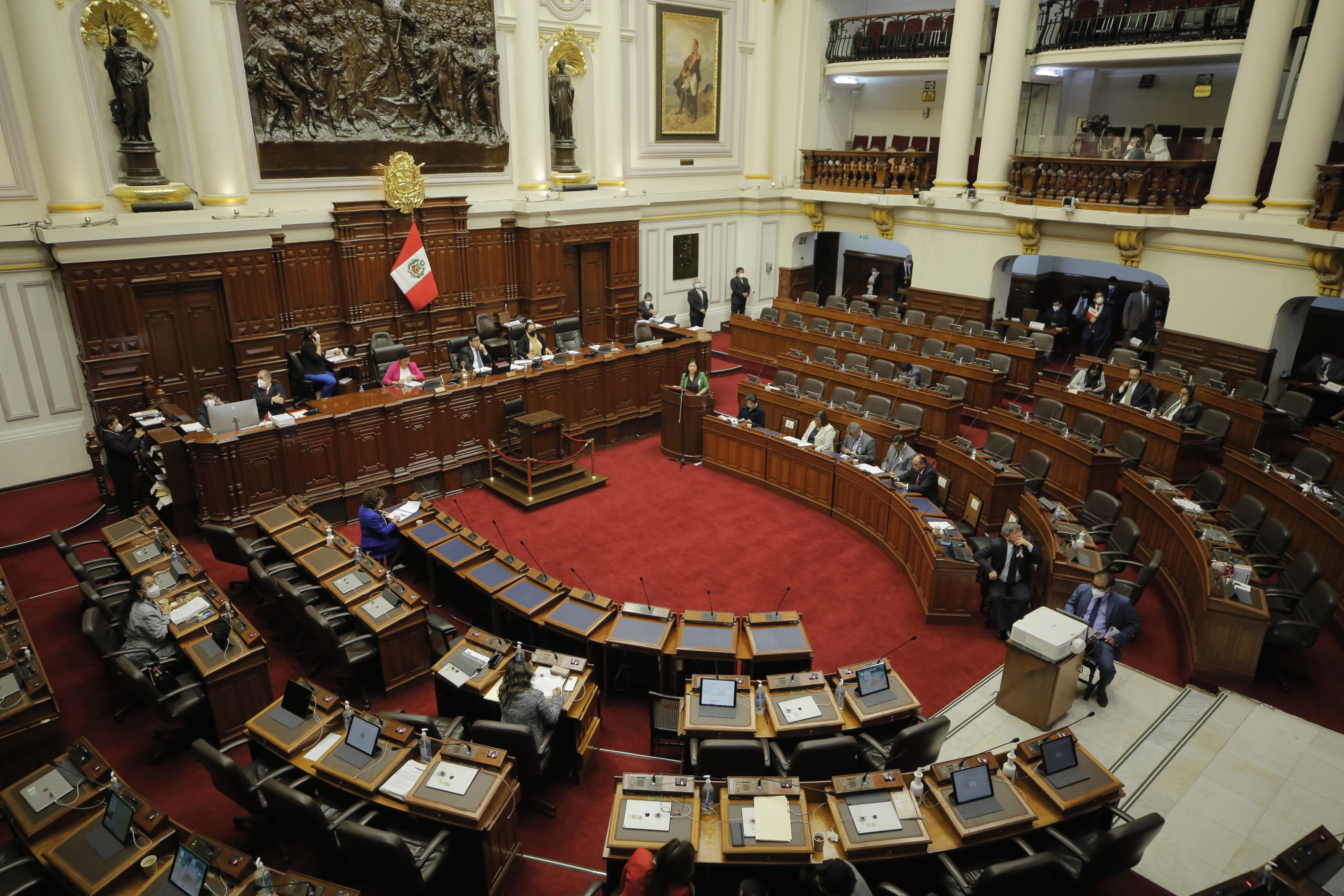 Ministra de la Mujer exhortó a la clase política a ayudar a mejorar la vida de las personas más vulnerables 