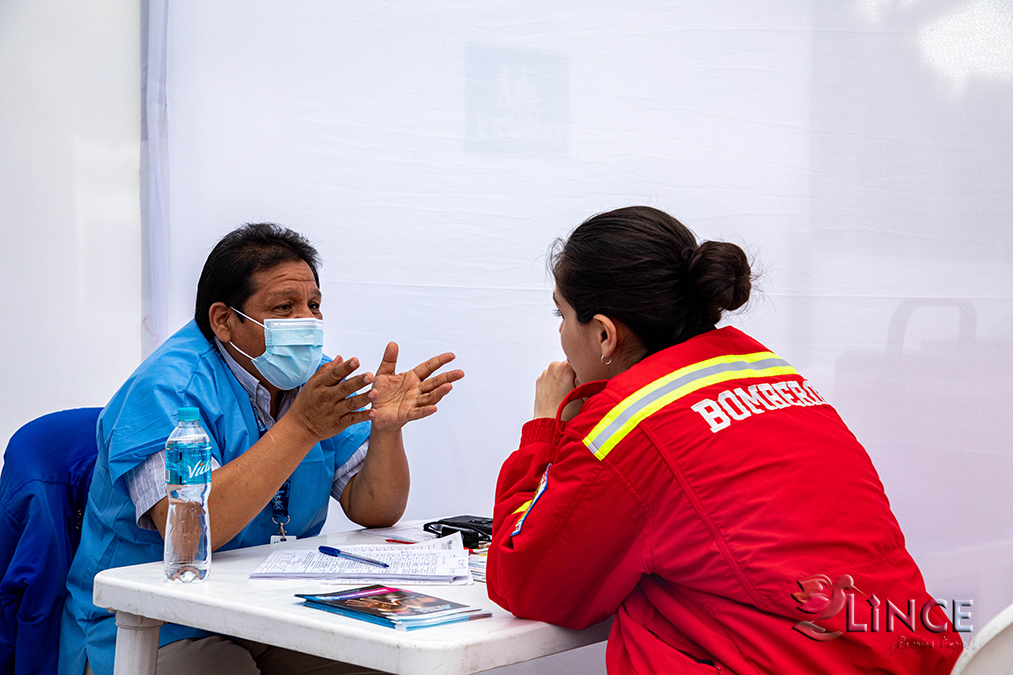 Municipalidad de Lince y EsSalud realizan Feria por el Día Internacional de la ELiminación de la Violencia contra la Mujer