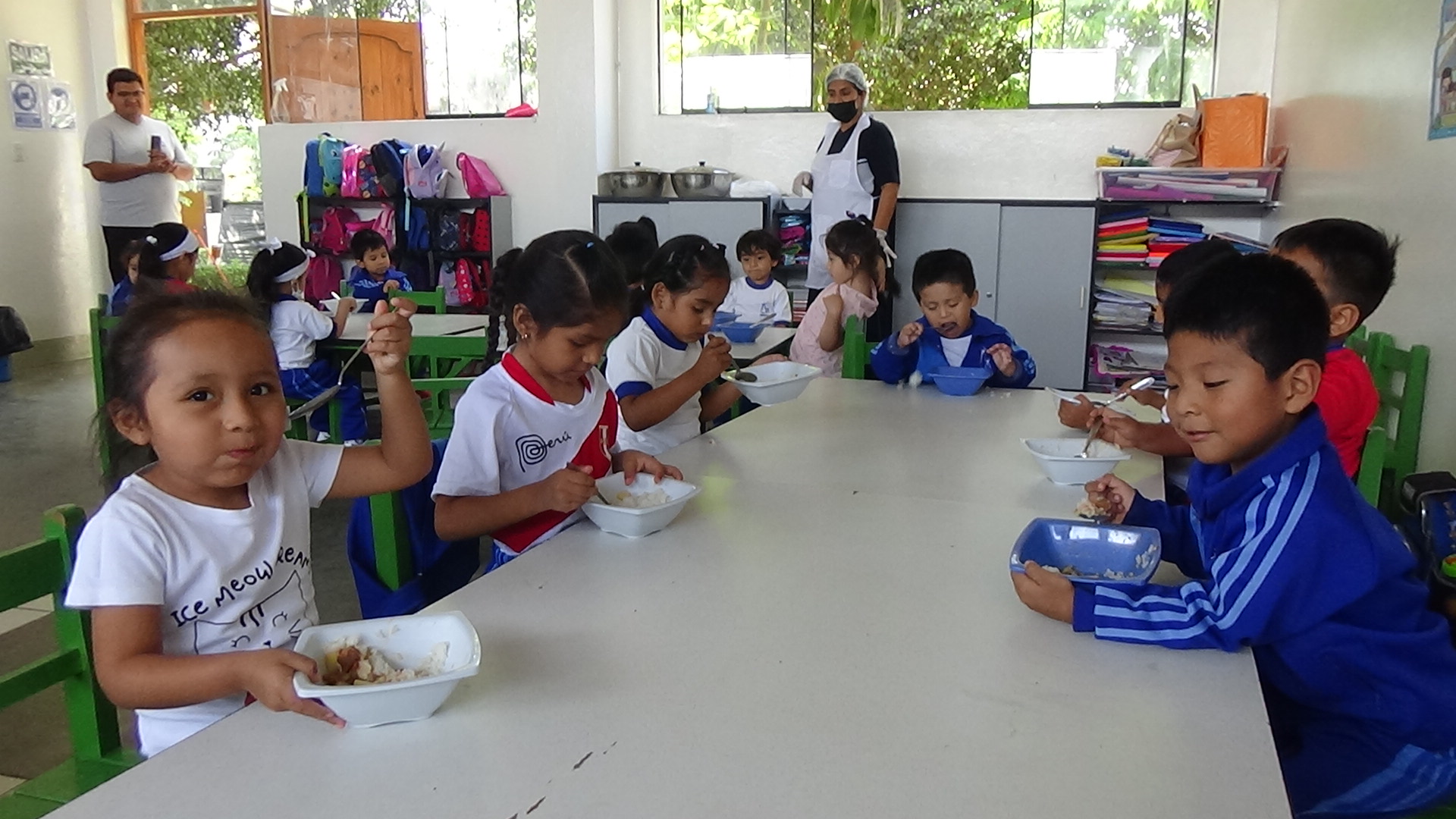 Atención alimentaria a escolares de Subtanjalla