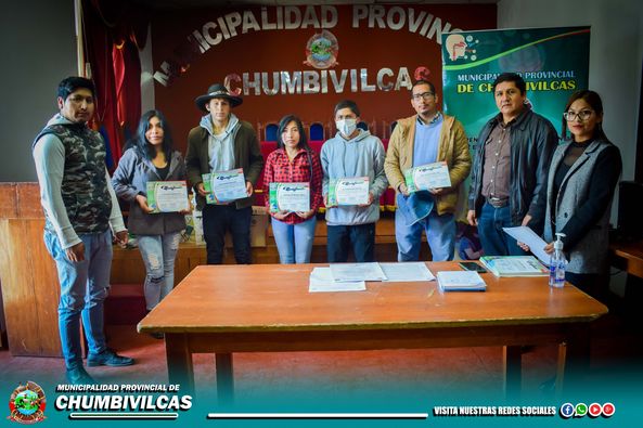 DEPARTAMENTO DE SALUD PÚBLICA DE LA ENTIDAD MUNICIPAL RECONOCIÓ A LOS ESTUDIANTES DE LA UNIVERSIDAD NACIONAL SAN ANTONIO ABAD POR SU PARTICIPACIÓN COMO VOLUNTARIOS EN LA CAMPAÑA DE VACUNACIÓN ANTIRRÁBICA Y DESPARASITACIÓN CANINA