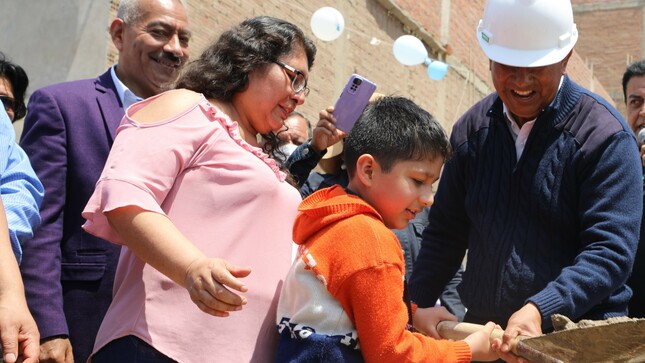 Los Robles de Oquendo por fin tendrán pistas, veredas e iluminación led