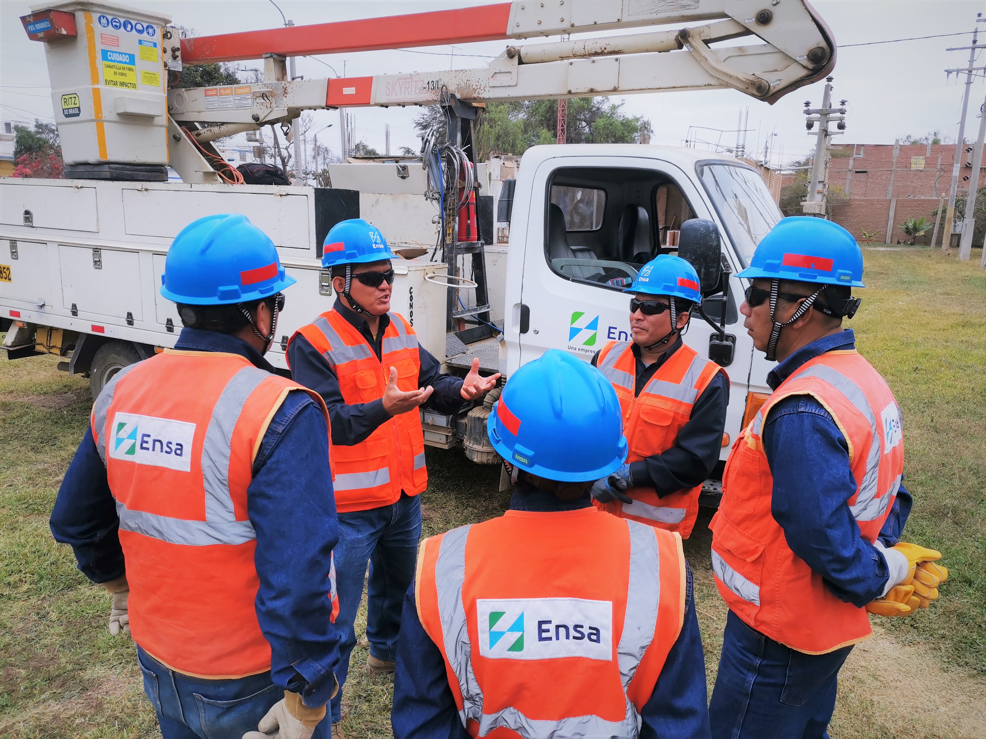 Ensa desplazó personal para atender emergencia provocada por terceros.