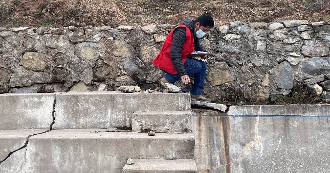 Contraloría identifica responsabilidad penal por irregularidades en construcción de campo deportivo de Huachuapampa