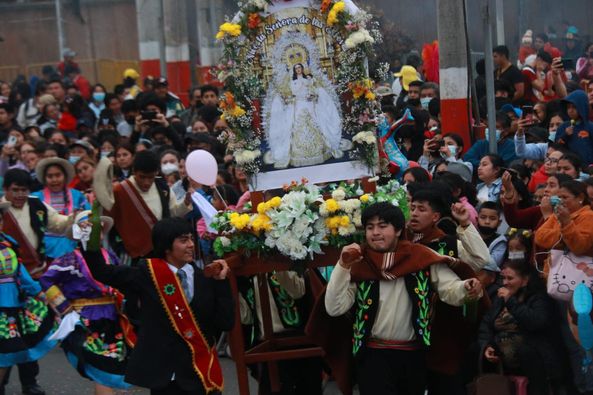 Pasacalle cultural de danzas