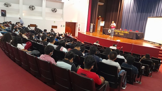 Centro de empleo brindó Asesoría en Búsqueda del Empleo en la Universidad Nacional de Piura