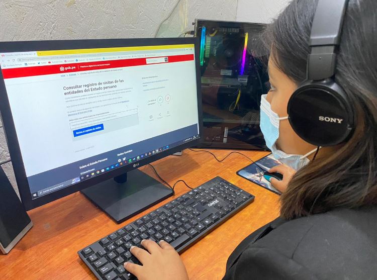 Registro virtual de visitas de la Zona Arqueológica Caral