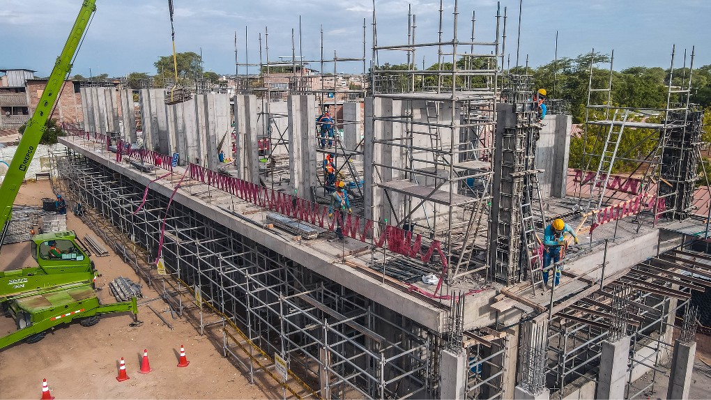 Autoridad para la Reconstrucción con Cambios lidera inversión pública con S/ 2,711 millones al cierre de octubre y alcanza el 86% de ejecuci
