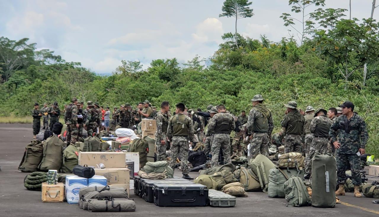 Fuerzas del orden realizan operativo contra minería ilegal en distrito de Cenepa en Amazonas.