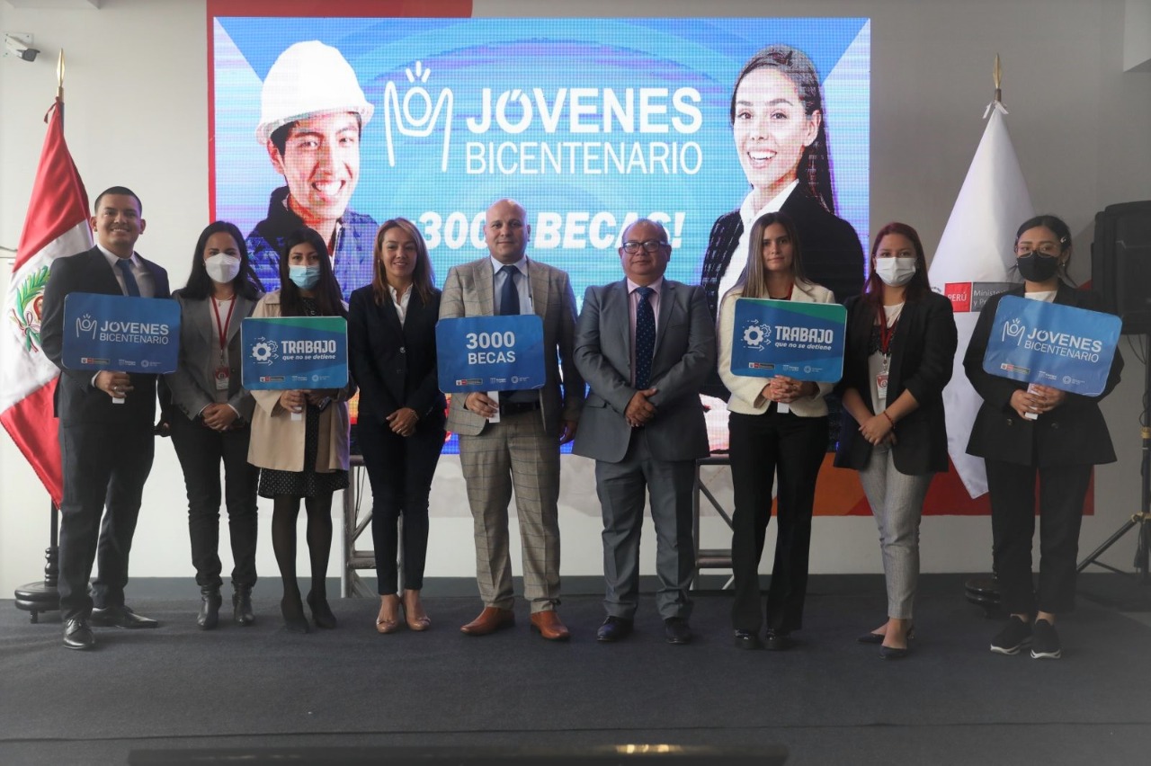 Lanzamiento becas bicentenario