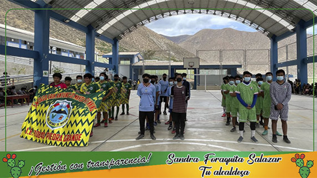 El día de ayer se desarrollo el Campeonato Ollerano Inter Escolar 2022 en presencia de la alcaldesa, la señora Sandra Foraquita Salazar.