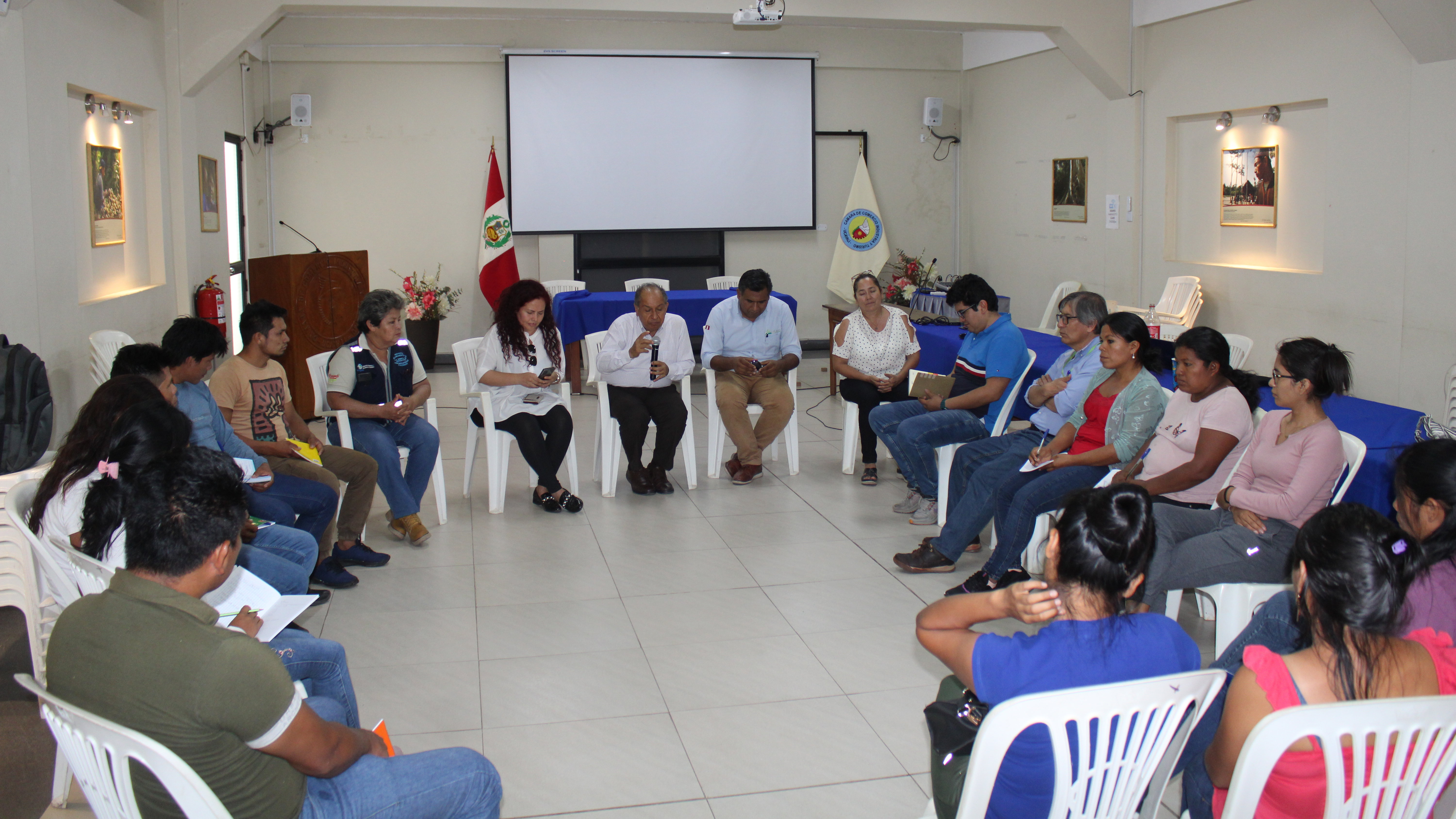 Comuneros cuzqueños vienen realizando pasantía en la región Ucayali