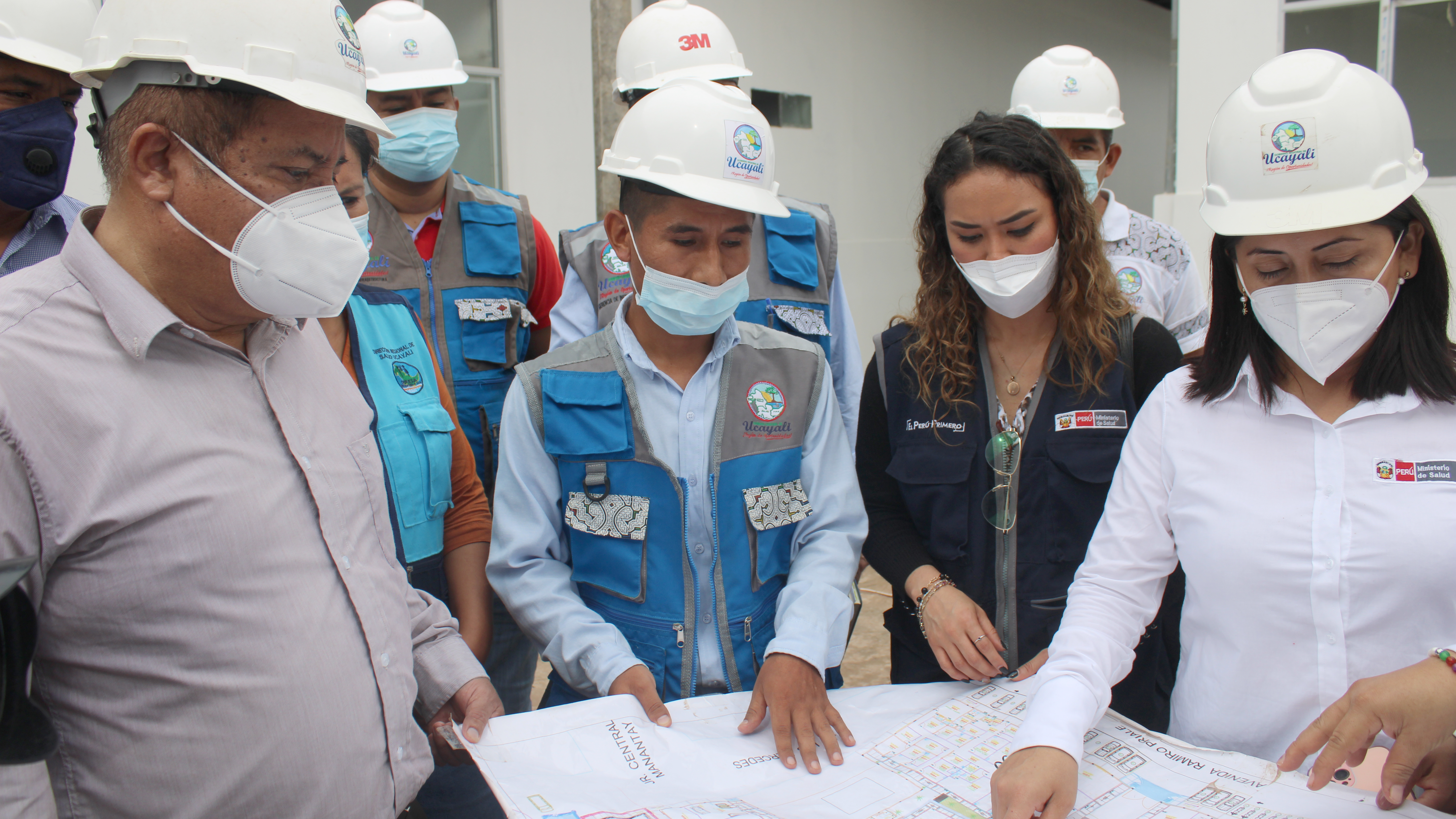 Ministra de salud visitó obra del Hospital Regional de Pucallpa y de contingencia 