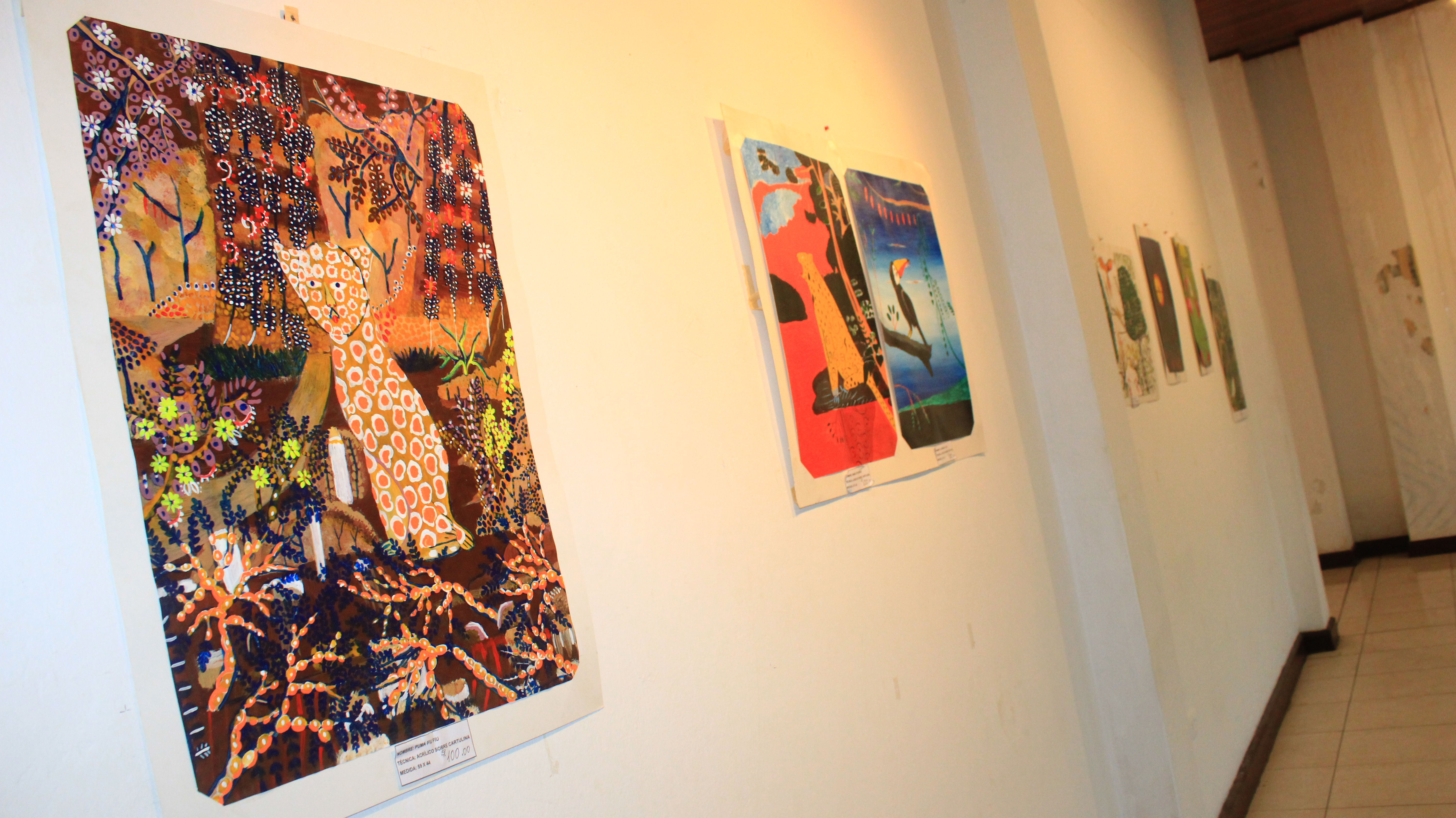 Realizan exposición de pinturas hechas por personas con discapacidad